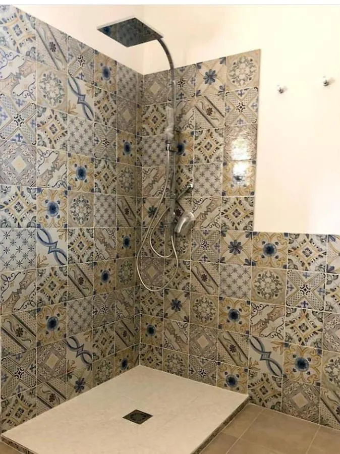 B&B Cinisi Mare E Monti 3*,