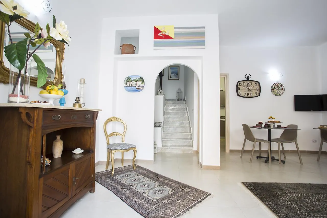 B&B Cinisi Mare E Monti Bed & Breakfast